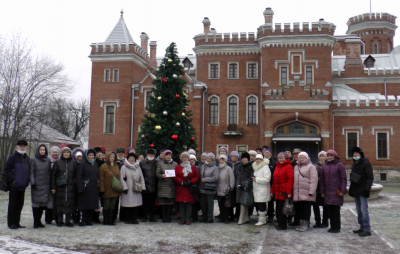 Воронежские ветераны посетили дворцовый комплекс Ольденбургских