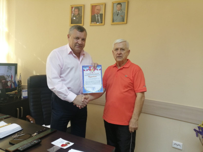Так держать, товарищ полковник! Так держать, товарищ полковник!