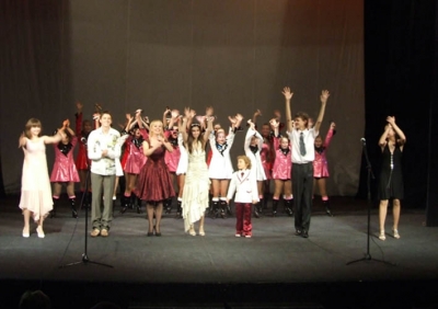 15 декабря в Театре юного зрителя состоялось праздничное мероприятие, организованное Общественной палатой в рамках Дня инвалидов